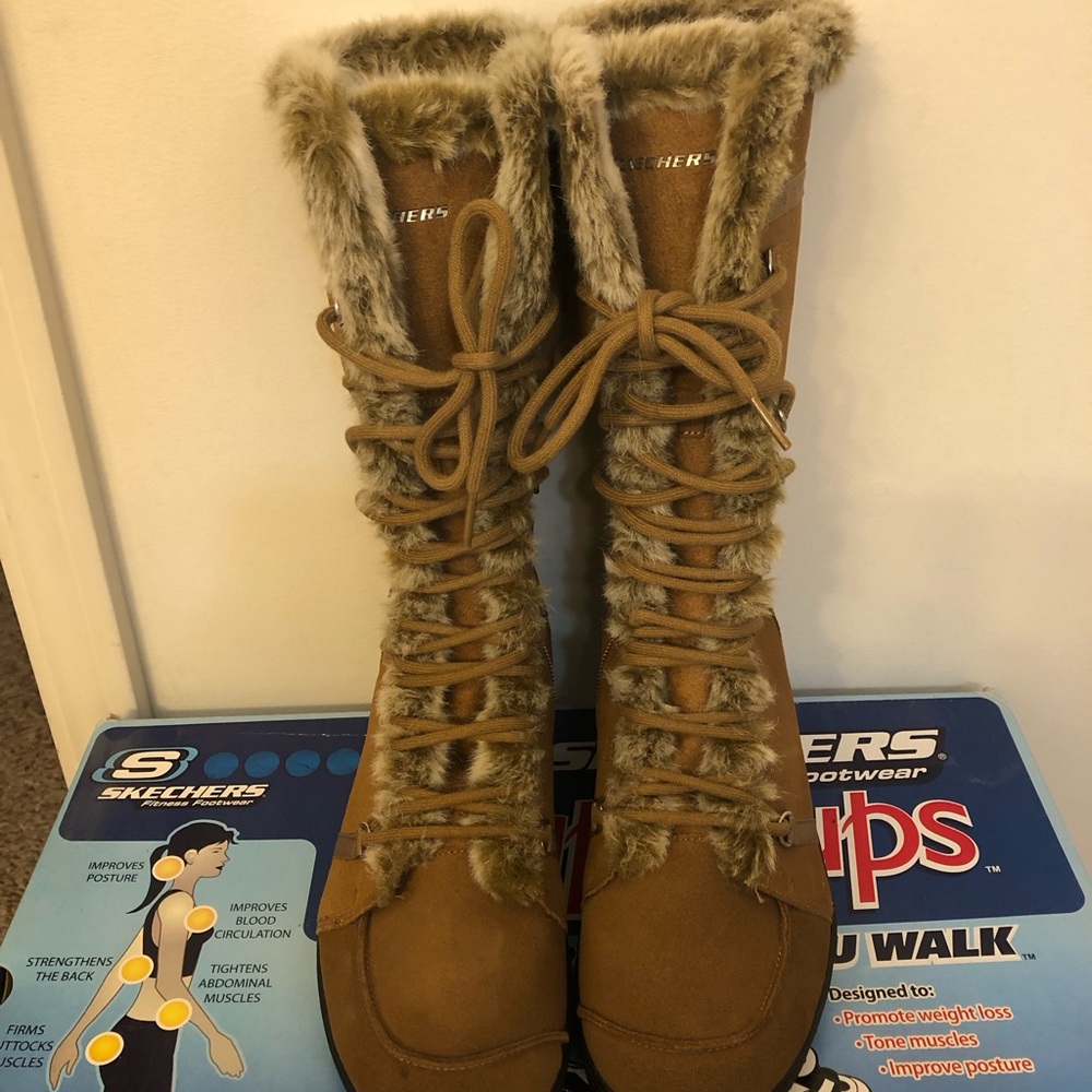 Skechers Shape Ups Fur-Lined Winter Boots - Picture 5 of 14
